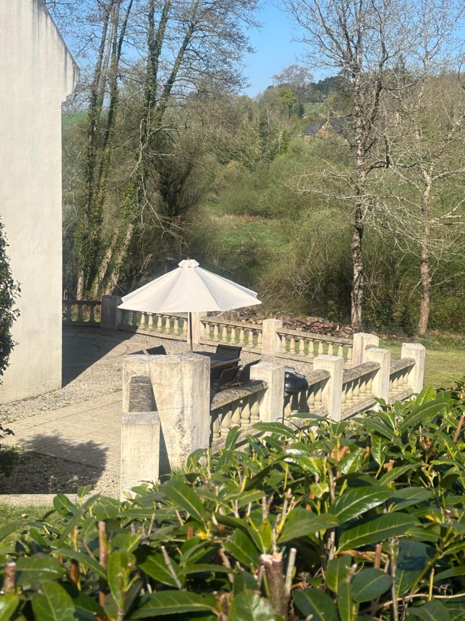 Fontaine Blanche River View, Large Patio & Garden In Central Brittany With Starlink Wifi Treffrin Exterior foto