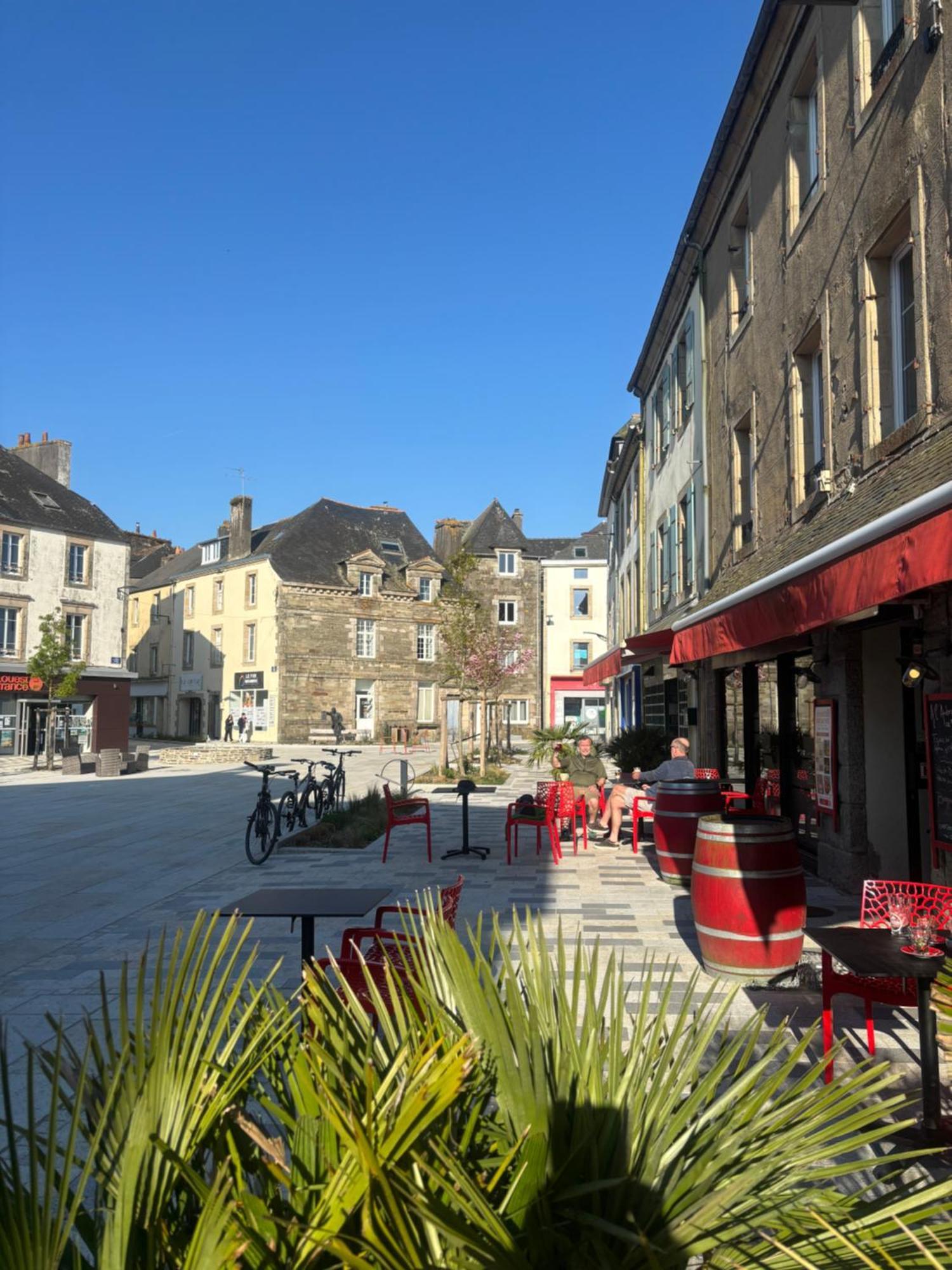 Fontaine Blanche River View, Large Patio & Garden In Central Brittany With Starlink Wifi Treffrin Exterior foto
